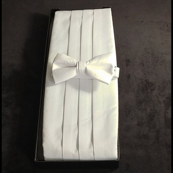 MEN'S FABIAN COUTURE WHITE CUMMERBUND & BOW TIE - Picture 1 of 4